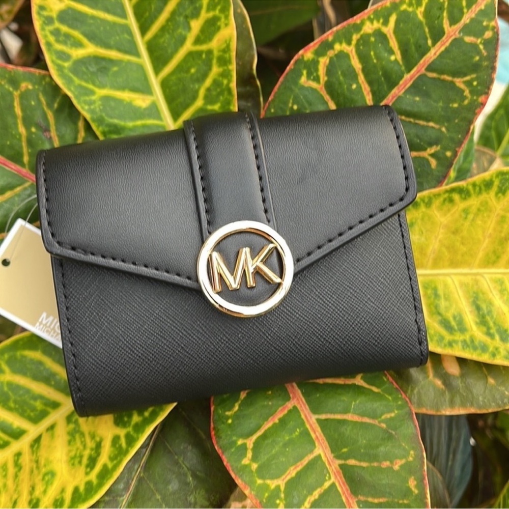 MICHAEL KORS CARMEN MEDIUM LOGO AND FAUX LEATHER WALLET BLACK - Picture 12 of 16